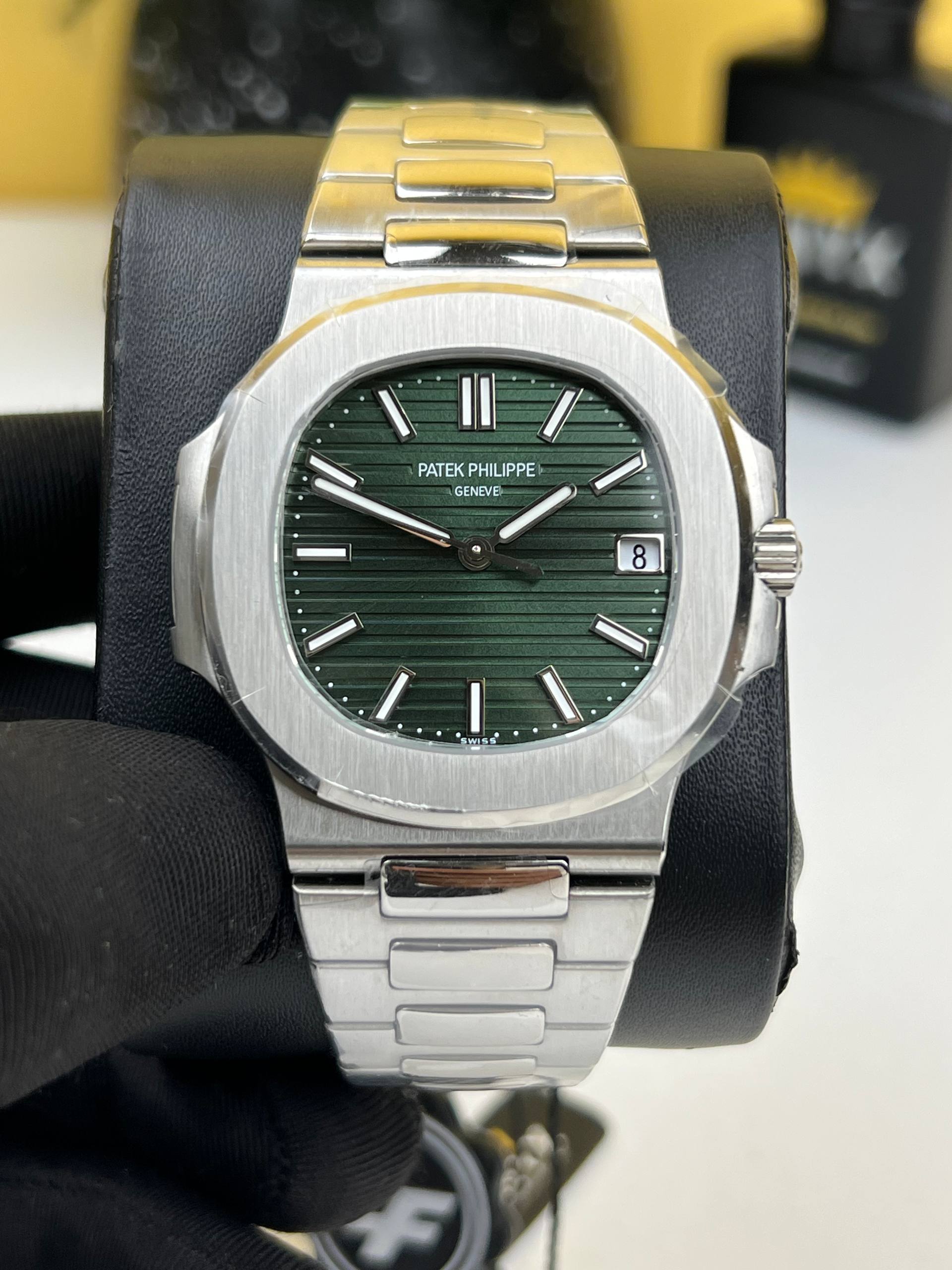 Patek Philippe Nautilus 5711 Olive Green Dial - Swiss Movement